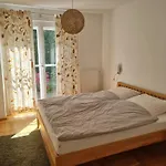 Bms Balance - Natur, Entspannung, King Size Bett, Free Parking, Lage, Netflix *