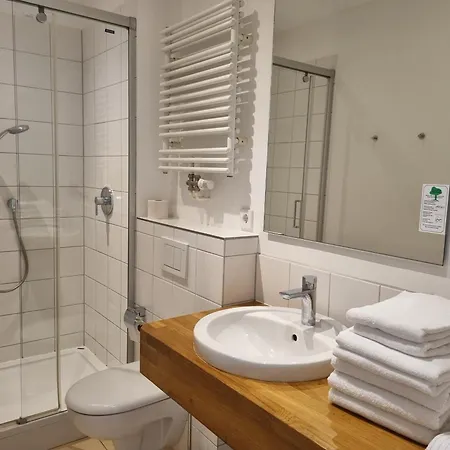 Bms Balance - Natur, Entspannung, King Size Bett, Free Parking, Lage, Netflix Apartment