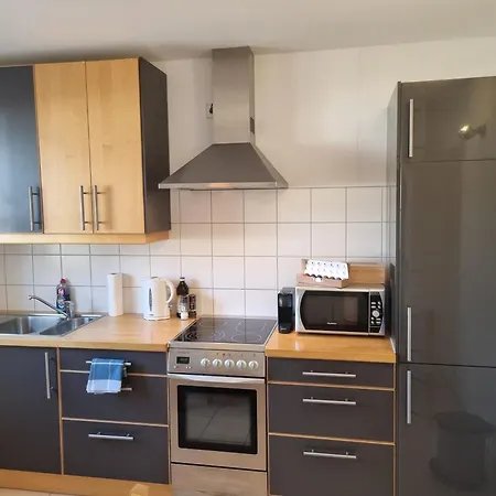 Bms Balance - Natur, Entspannung, King Size Bett, Free Parking, Lage, Netflix *